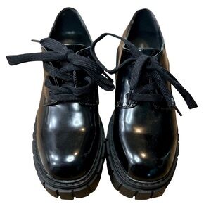 Madden Girl Pharah Black Platform Lug Sole Oxford Shoes Size 6
